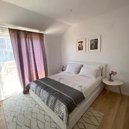 Apartment Dubravka 1 *